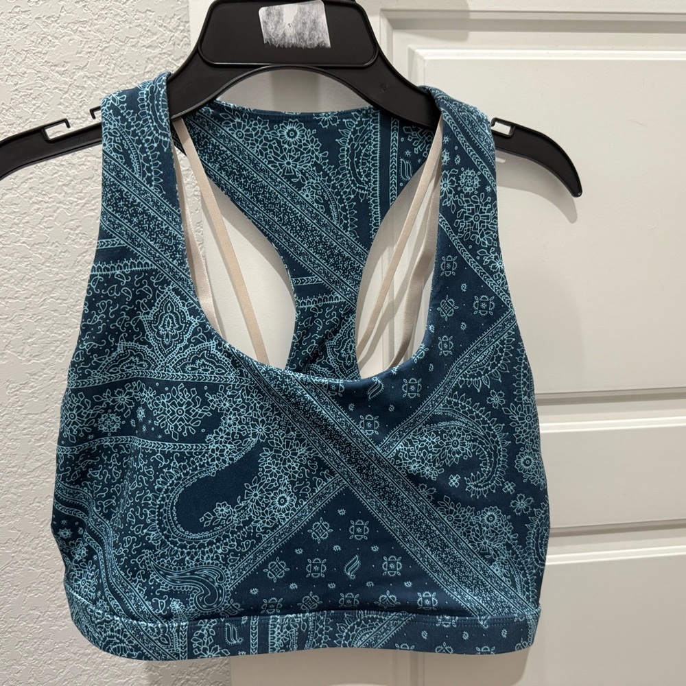 Fabletics Bandana Print Set - Picture 4 of 5